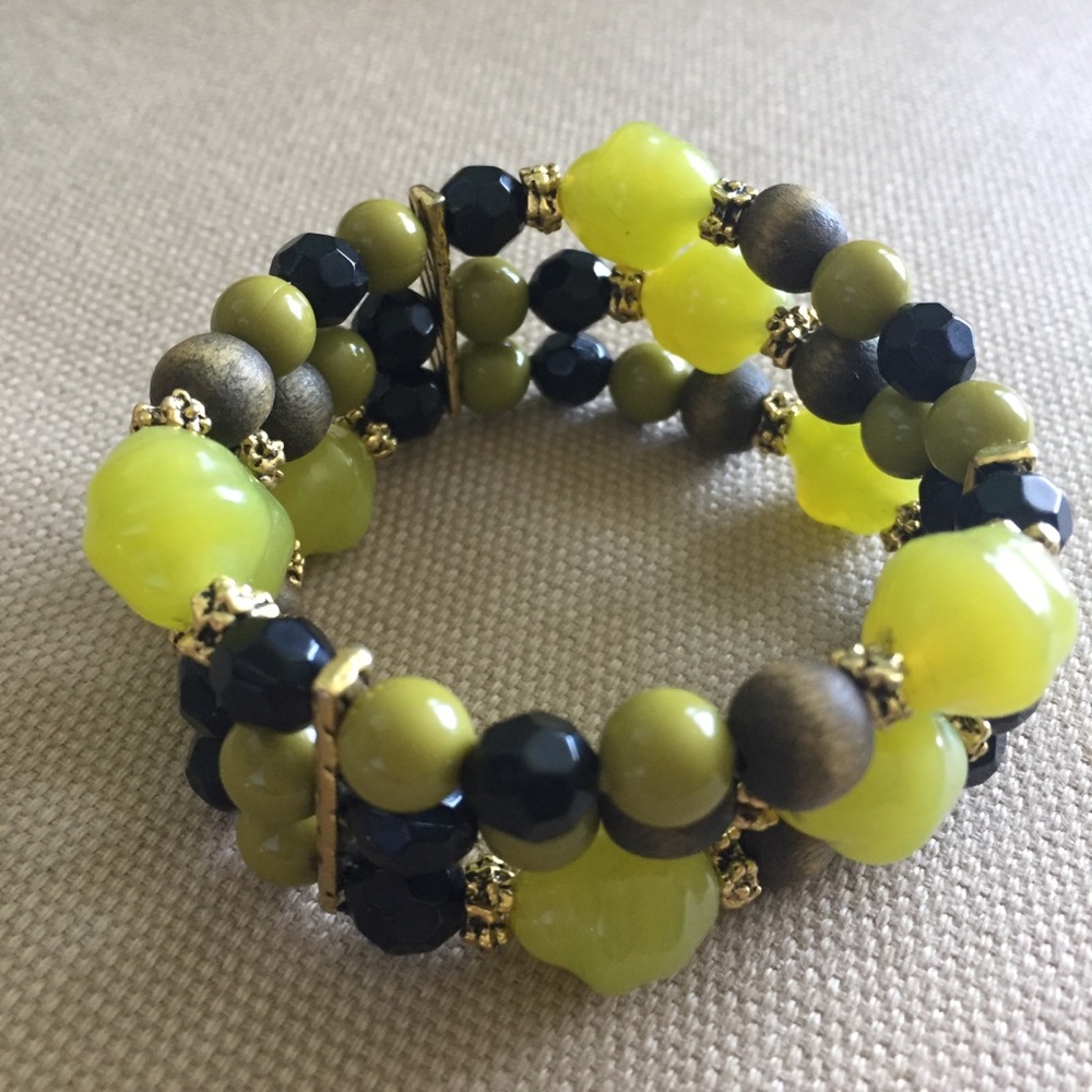 Beaded stretchy bracelet